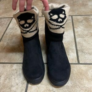 Skull boots